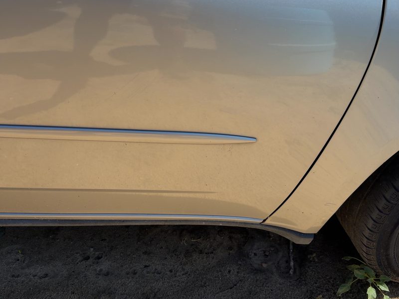 2005-2010 Pontiac G6 Front Door Moulding RH