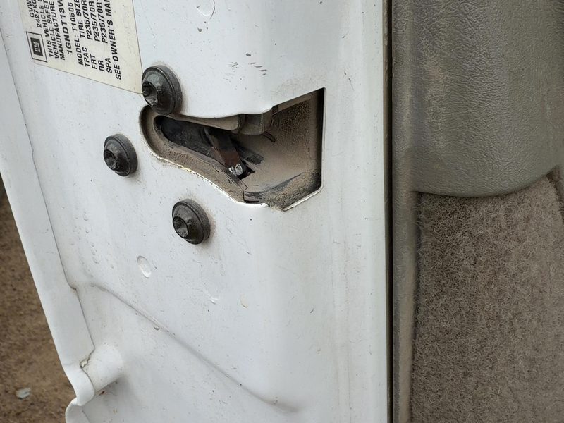 1995-2005 Blazer S10/jimmy S15 Front Door Latch LH