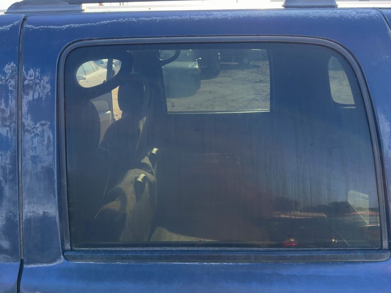 2000-2007 Chevy/gmc Suburban 1500 Series Rear Door Glass/Window LH