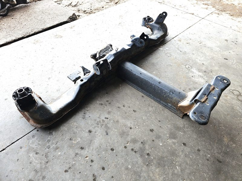 2000-2005 Buick Lesabre (80 & Up) Crossmember/Cradle/Undercarria