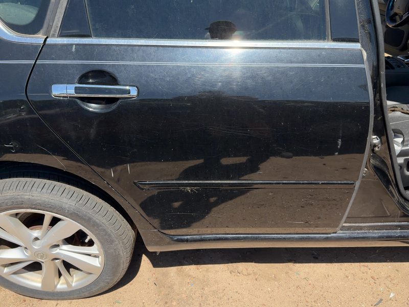 2006-2010 Infiniti M35 Rear Door RH