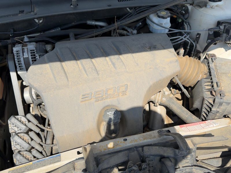 2005 Buick Lesabre (80 & Up) Engine Cover