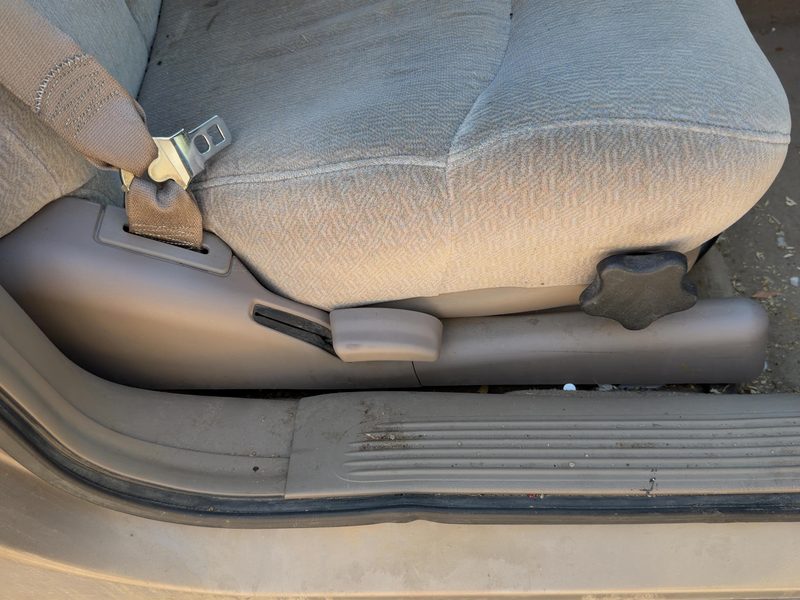 2001 Buick Lesabre (80 & Up) Seat Track RH
