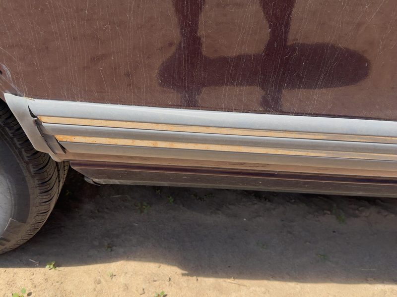 1994 Oldsmobile Eighty-eight (80 & Up) Rear Door Moulding RH