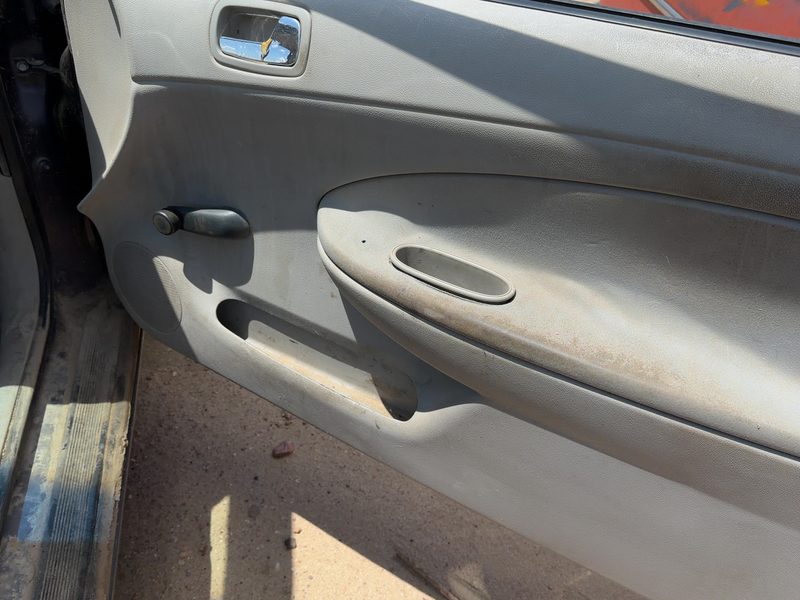 2005-2010 Chevrolet Cobalt Front Door Trim Panel RH