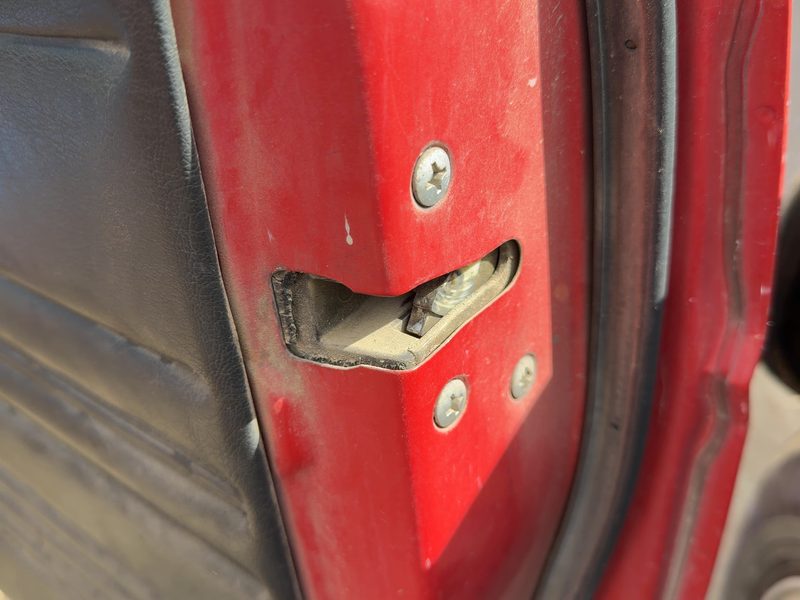 1988 Toyota FX (includes Fx16) Front Door Latch RH