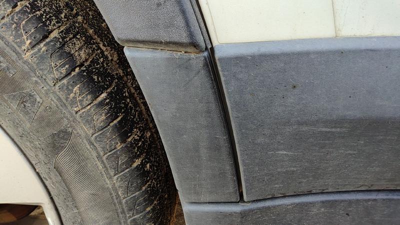 2012 Subaru Legacy/ Outback Quarter Panel Moulding RH