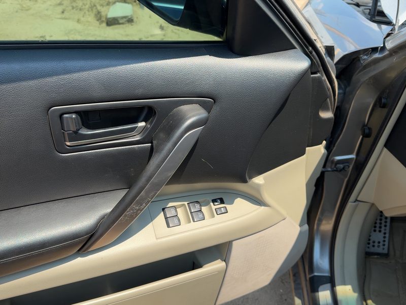2003-2006 Infiniti FX Series Front Door Trim Panel LH