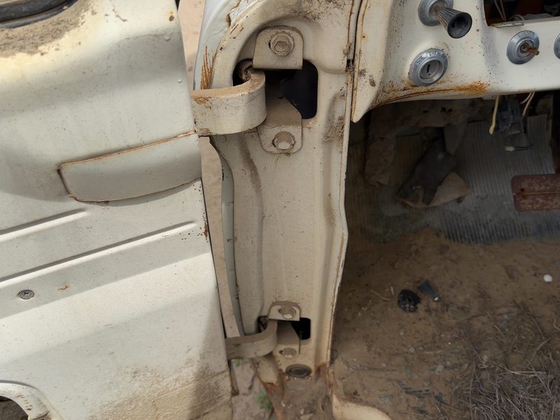 1972-2067 Ford Pickup F350 Series Front Door Hinge LH