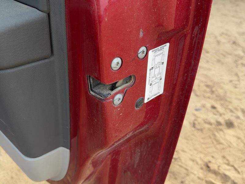 2003-2010 Pt Cruiser Front Door Latch RH