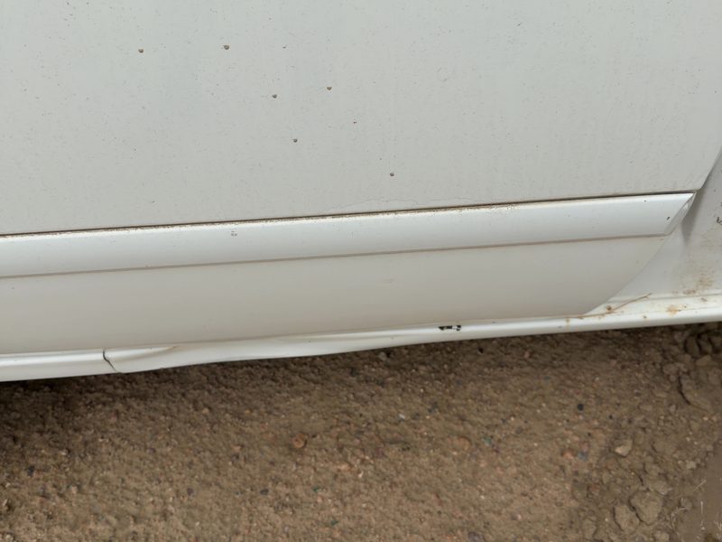 2000-2001 Toyota Camry Rear Door Moulding RH