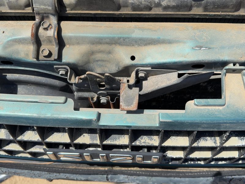 1990-1997 Isuzu Rodeo Radiator Support