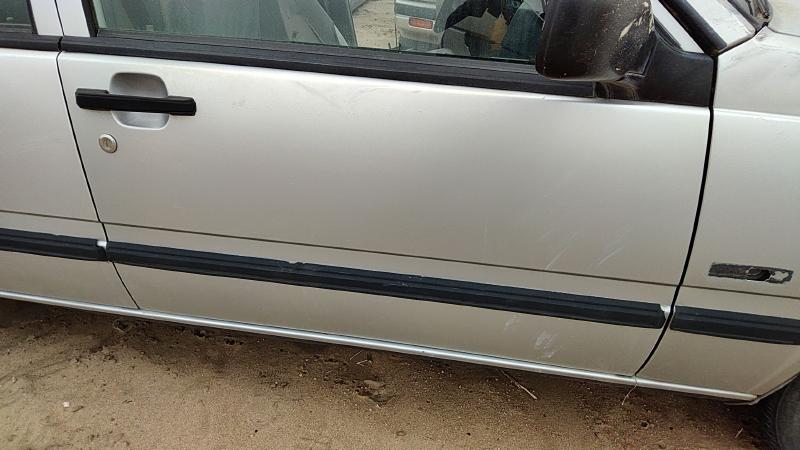 1985-1995 Volvo 740 Front Door RH