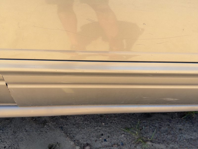 2000-2005 Buick Lesabre (80 & Up) Front Door Moulding RH