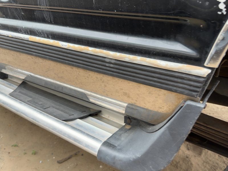 1993 Chevrolet Pickup 1500 Series Quarter Panel Moulding LH
