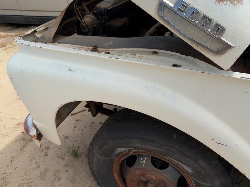 1972-2067 Ford Pickup F350 Series Fender LH