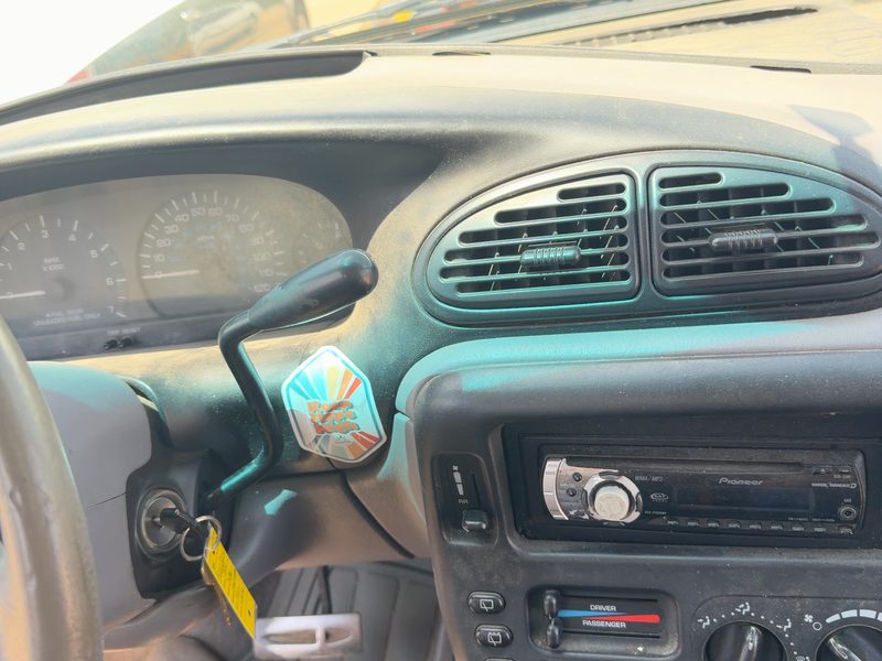 1996-2000 Chrysler Town & Country Dash Panel