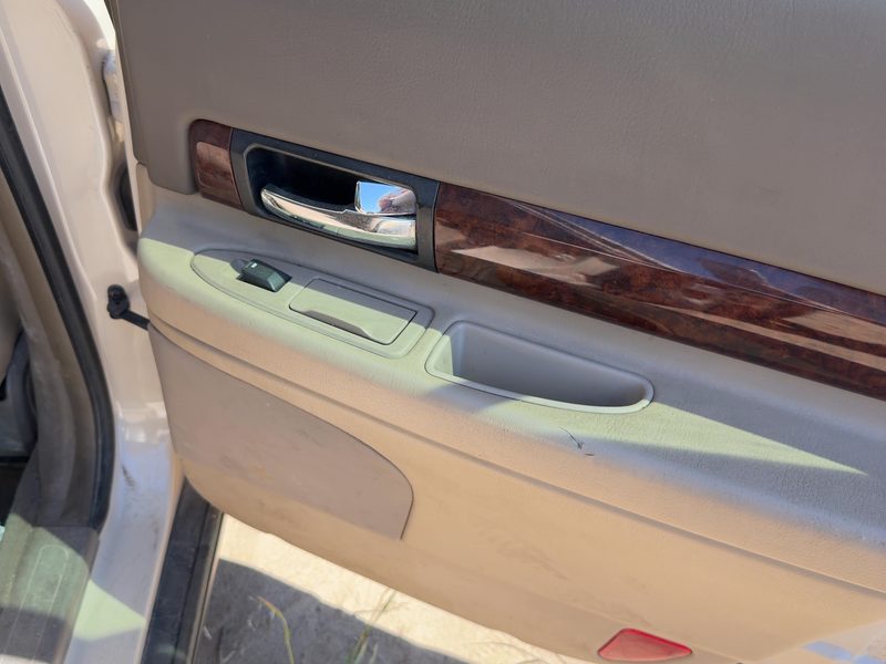 2000-2002 Lincoln LS Rear Door Trim Panel RH