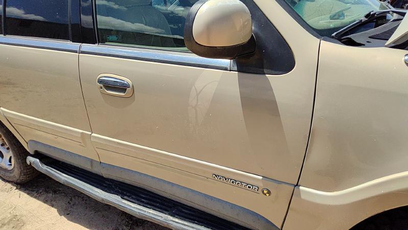 1998-2003 Lincoln Navigator Front Door RH