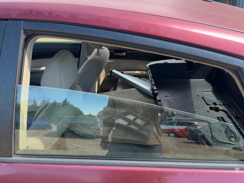 2004-2009 Toyota Prius Rear Door Glass/Window LH