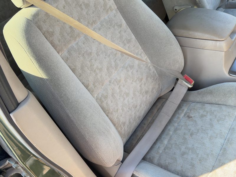 2003-2006 Kia Sorento Front Seat Belt RH