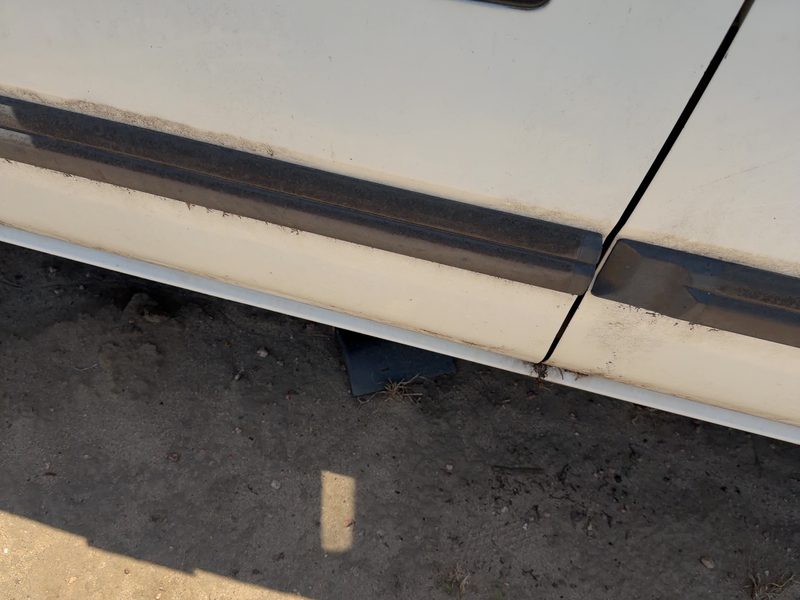 1989 Honda Accord Front Door Moulding LH