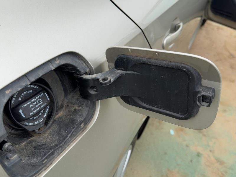 2011-2018 Jetta Except Gli Fuel Tank Door