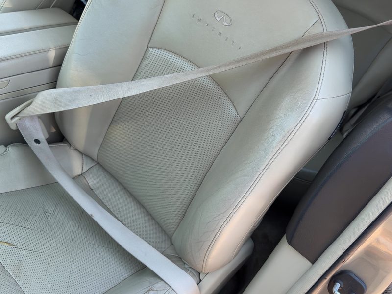 2003-2005 Infiniti FX Series Front Seat Belt LH