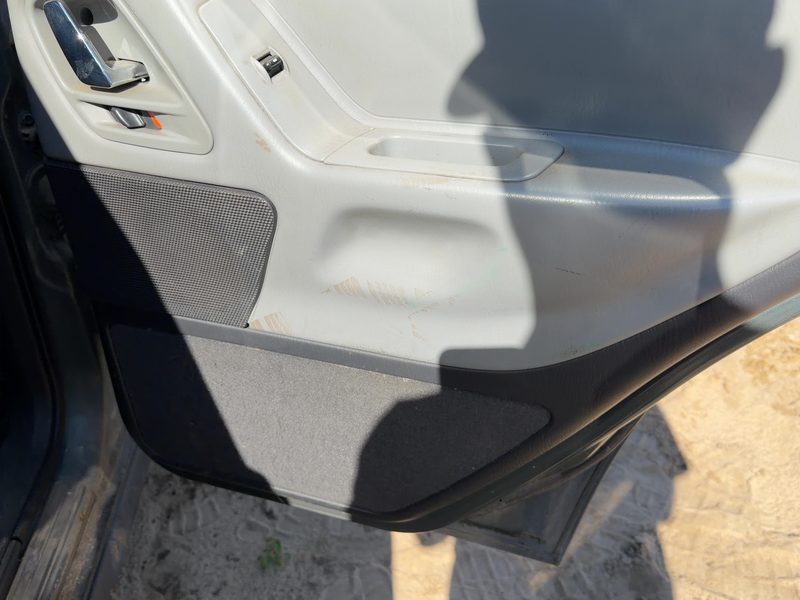 2002-2004 Jeep Grand Cherokee Rear Door Trim Panel RH