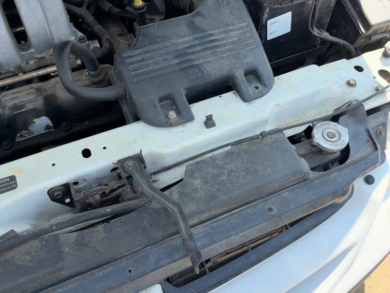 1996-2000 Chrysler Town & Country Radiator Support