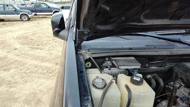 2004-2012 GMC Canyon Hood Hinge RH