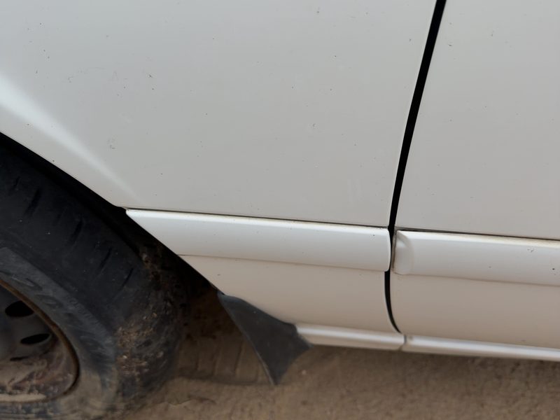 2000-2001 Toyota Camry Fender Moulding LH