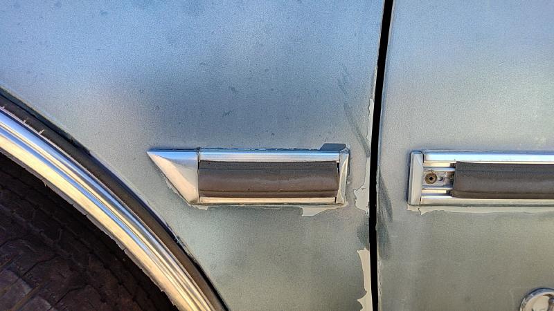 1989 Cutlass (also See Calais 85-88) Fender Moulding LH