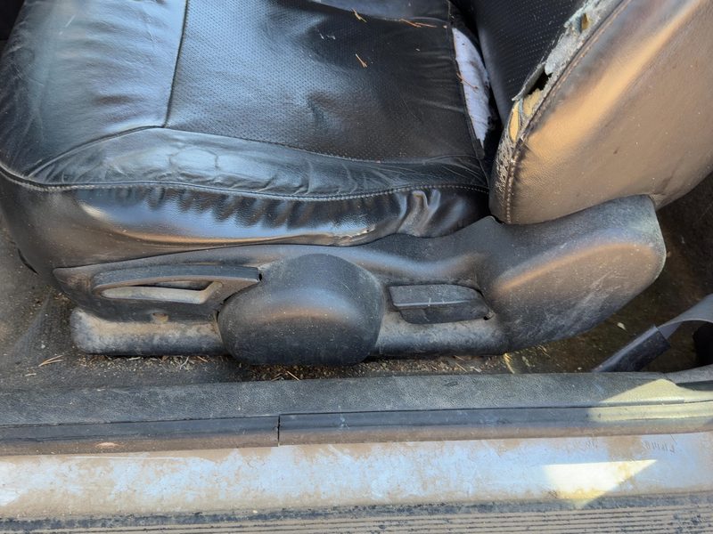 2008 Chevrolet Cobalt Seat Track LH