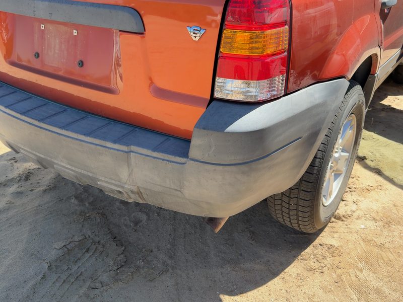 2005-2007 Ford Escape Rear Bumper Assembly