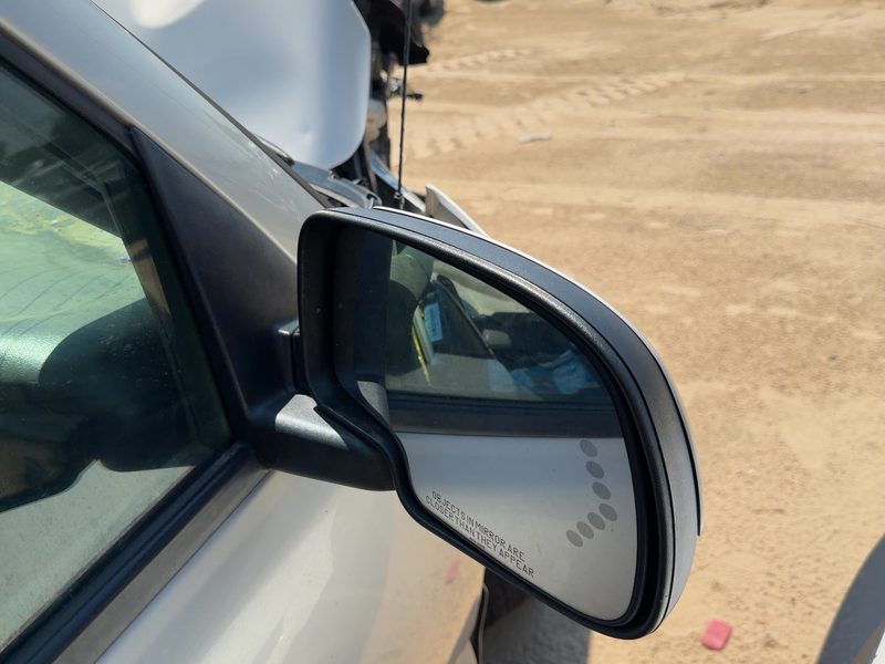 2003-2007 Chevy/gmc Suburban 1500 Series Door Mirror RH