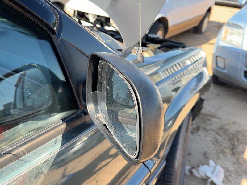 1999-2004 Jeep Grand Cherokee Door Mirror RH