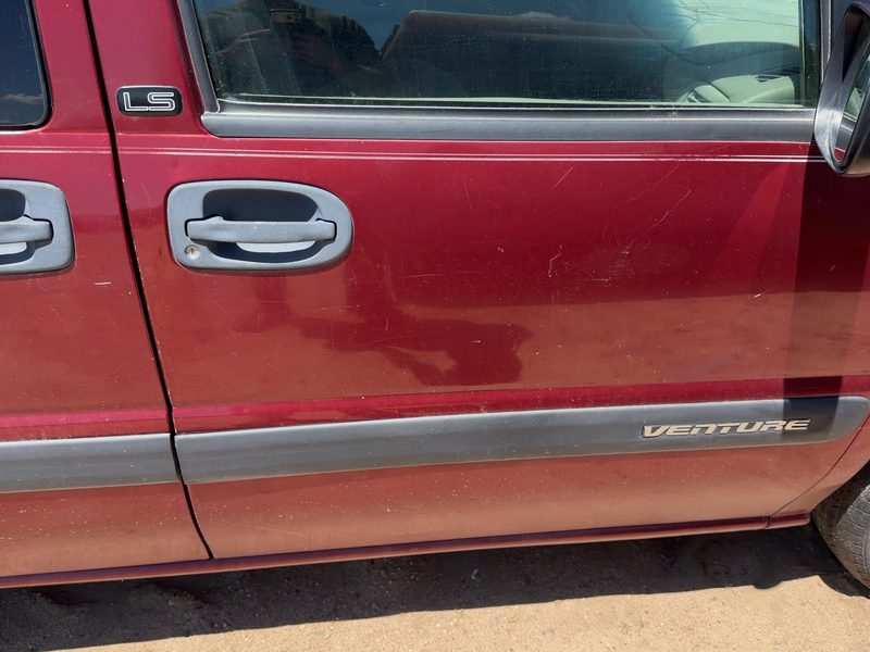 1997-2004 Chevrolet Venture Front Door RH
