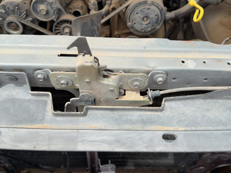 1987-1991 Ford Pickup F150 Series Radiator Support