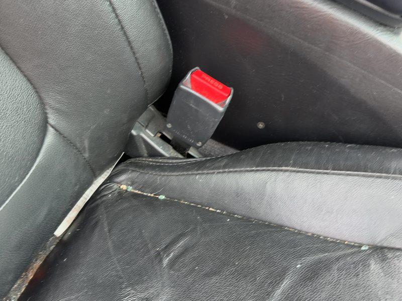 2000 Infiniti I30 Front Seat Belt RH