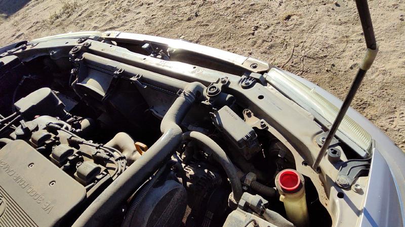 1997-1999 Toyota Camry Radiator Support