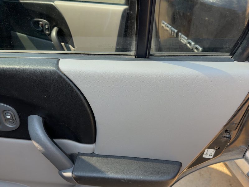 2004-2005 Saturn Vue Rear Door Trim Panel RH