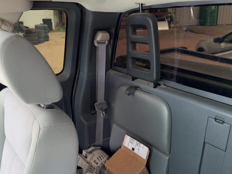 2006 Dodge Dakota (mid-size) Rear Seat Belt RH
