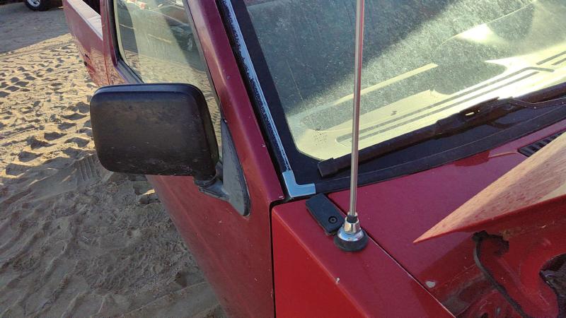 1996-1997 Nissan Pickup Front Door RH