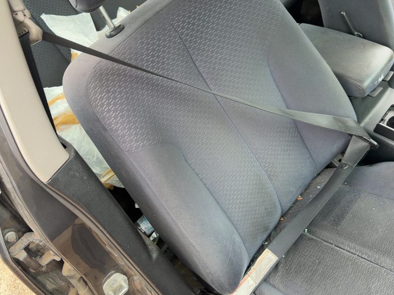 2005-2006 Nissan Altima Front Seat Belt RH
