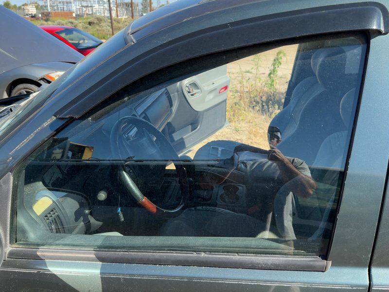 1999-2004 Jeep Grand Cherokee Front Door Glass/Window LH