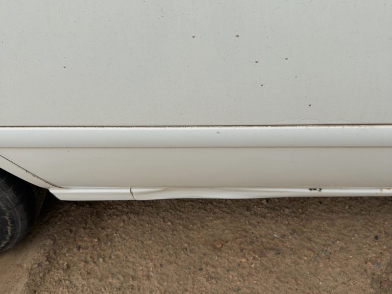 2000-2001 Toyota Camry Rear Door Moulding RH