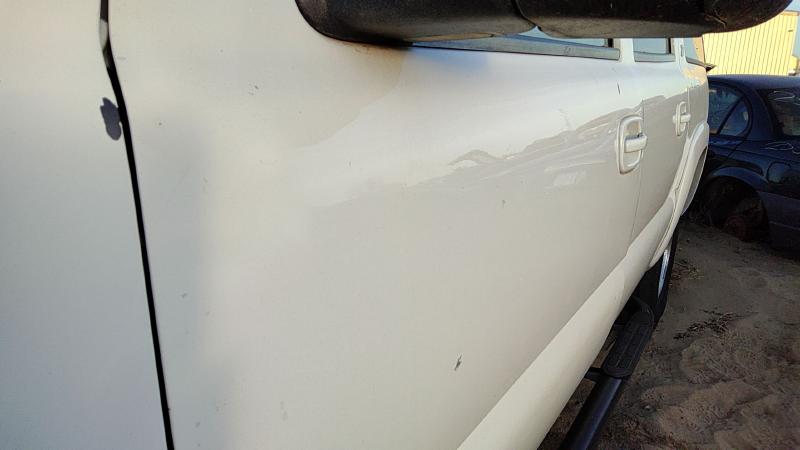 1999-2007 Chevy/gmc Suburban 1500 Series Front Door LH