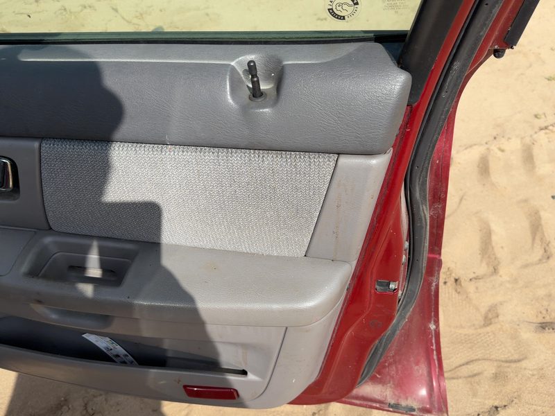 2000-2002 Ford Taurus(see Also Taurus X) Front Door Trim Panel RH