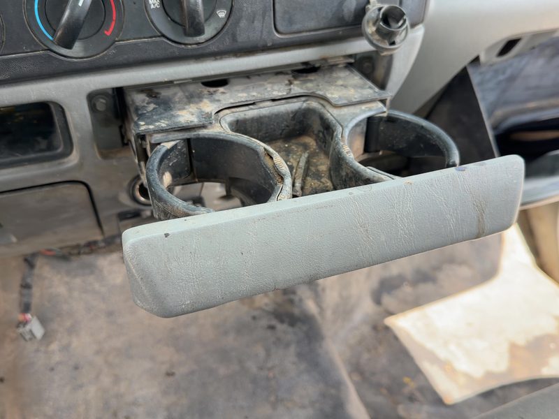 2005-2007 Ford F350 Super Duty Pickup Dash Panel